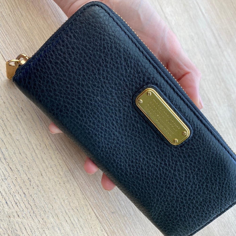 Marc Jacobs Leather Continental Wallet with Gold toned hardware